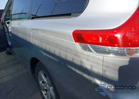 2012 Toyota Sienna Le V6 8 Passenger from USA, damaged, VIN 5TDKK3DC9CS276896